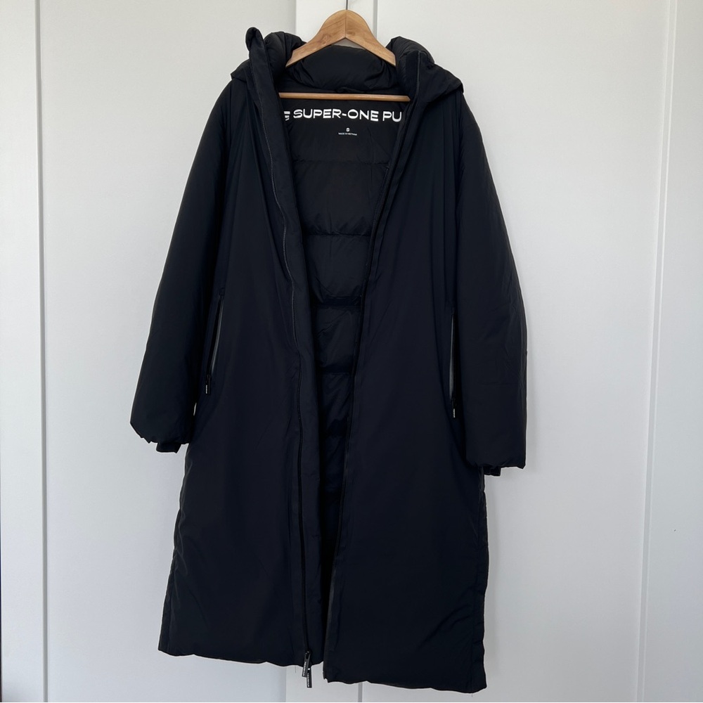 Aritzia Viral The Super Puff Super One-Puff₂O 100% Waterproof Black Size Small